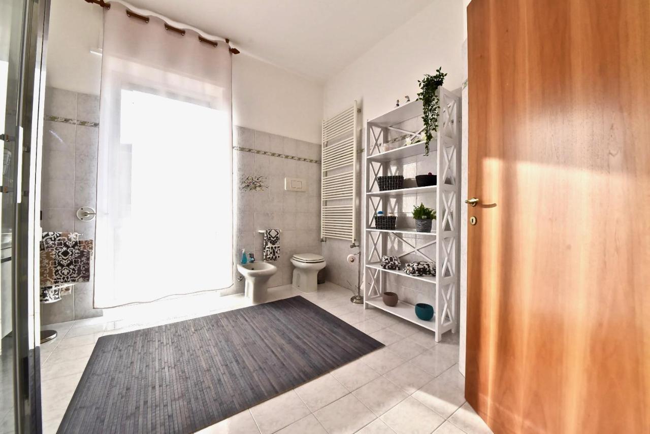 Modern Apartment Halfway Between Milan And Como Cogliate Εξωτερικό φωτογραφία